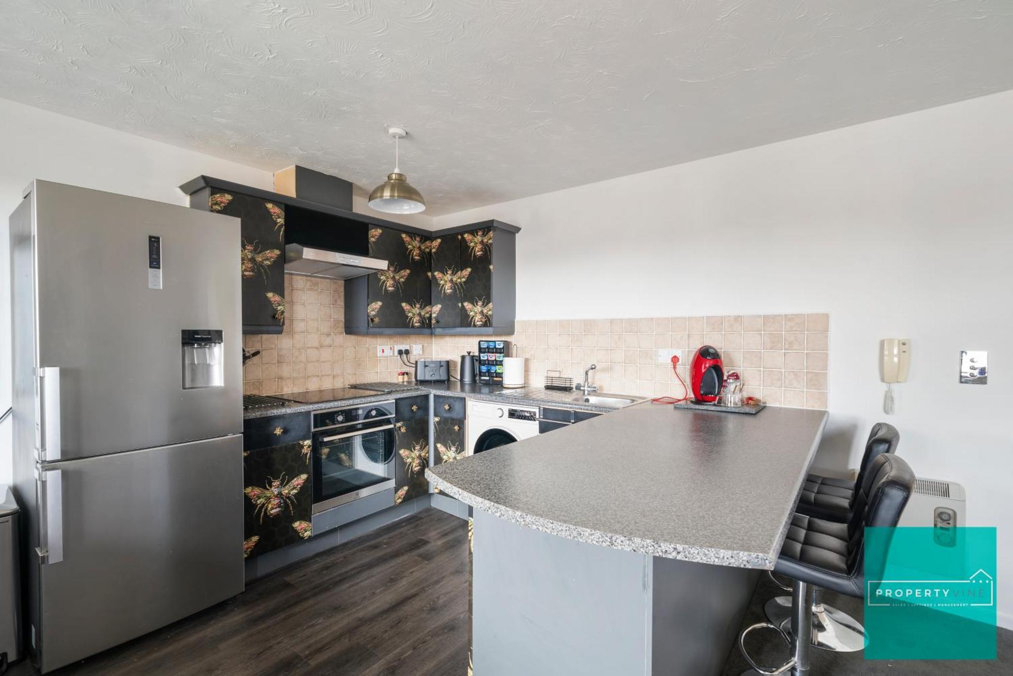 Luxury 2 Bed, 2 Bath In North