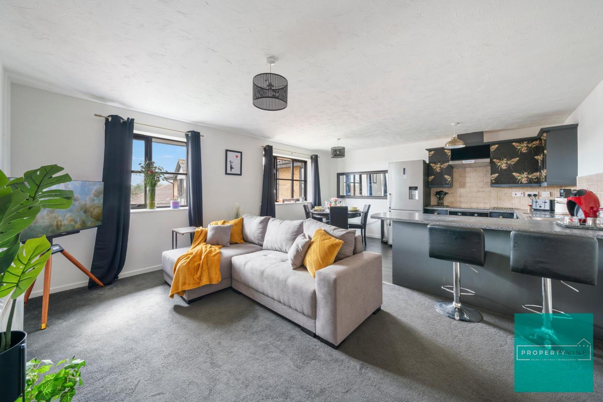 Apartment Luxury 2 Bed, 2 Bath In North London