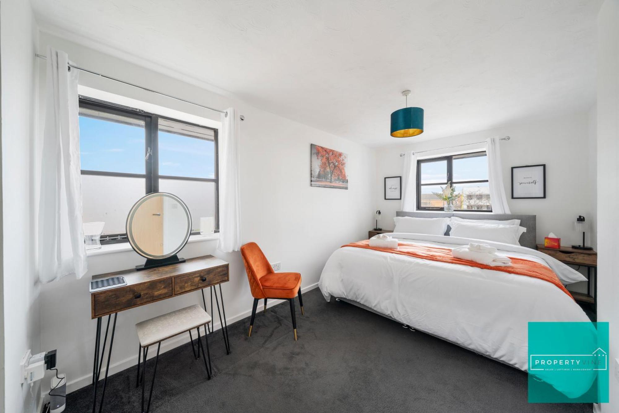 Luxury 2 Bed, 2 Bath In North *